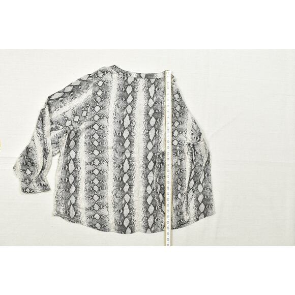 Lane Bryant Plus Size 18/20 Snake Print Tassel Tie Blouse Top Long Sleeve - Picture 5 of 8